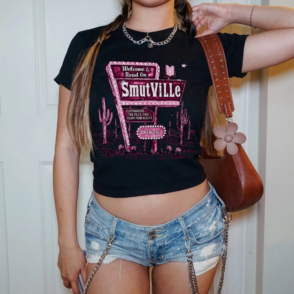 Smutville Bookish Smut Fan Reader Trendy Funny Graphic Crop Shirt